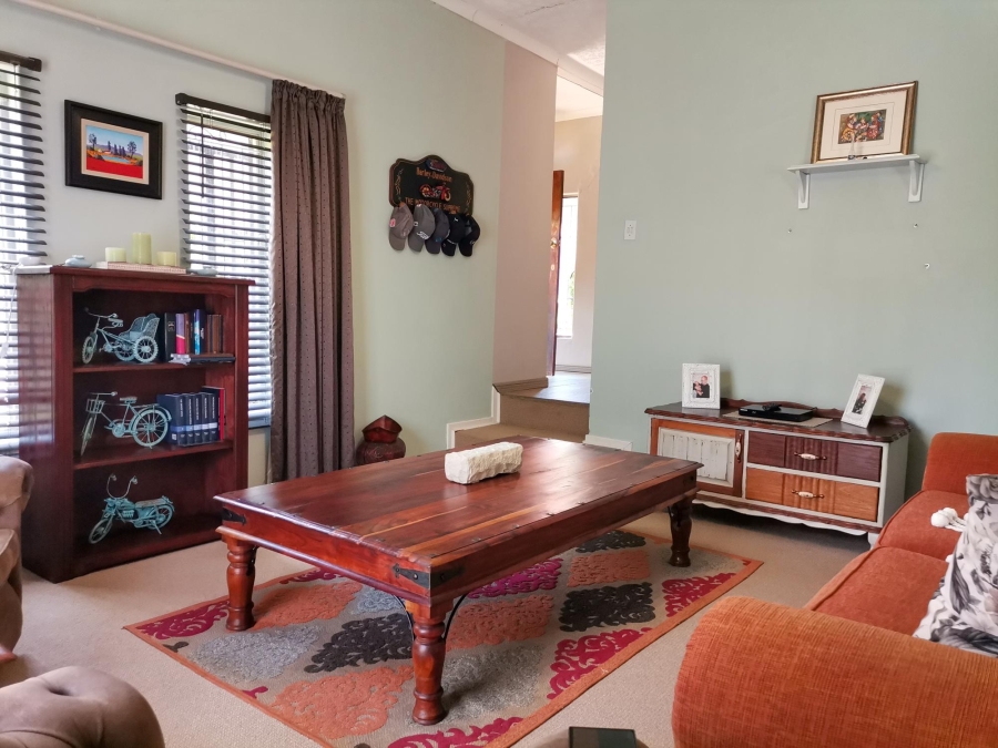 3 Bedroom Property for Sale in Safari Gardens North West